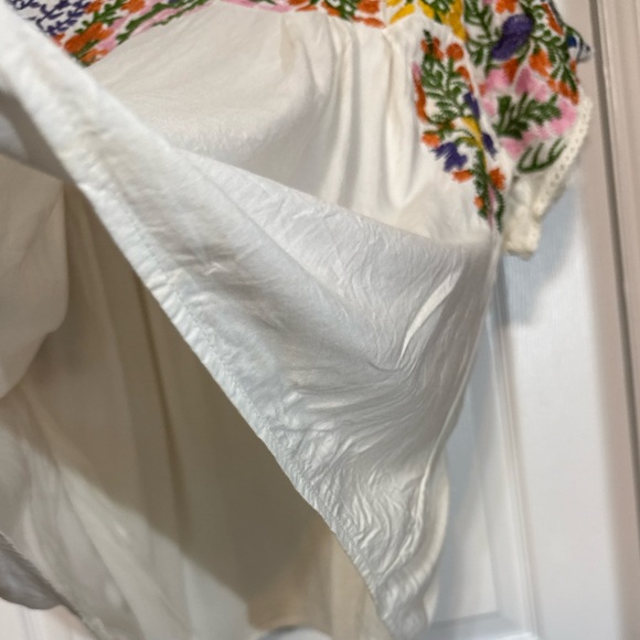 Buddy Basic Embroidered Boho Top Medium Floral Rayon Peasant Blouse - Picture 6 of 9